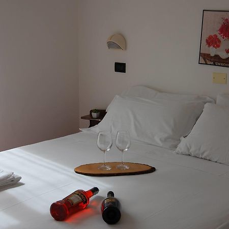 Hotel Flores Riccione Extérieur photo